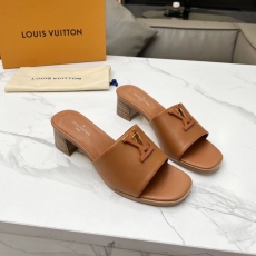 Louis Vuitton Slippers